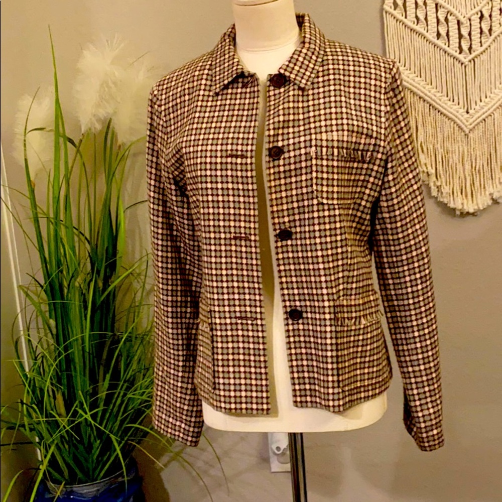 Not your mothers tweed blazer